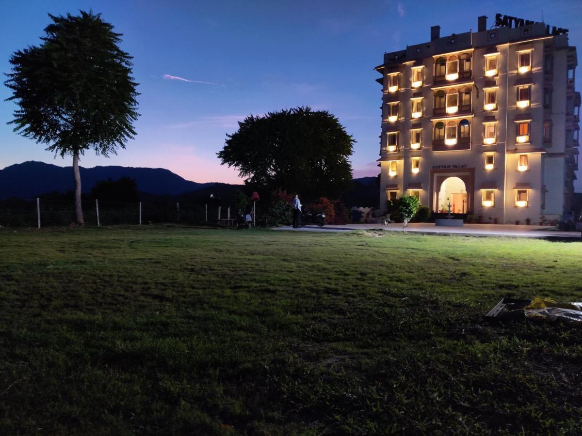 Satyam Palace Resort Pushkar Ngoại thất bức ảnh