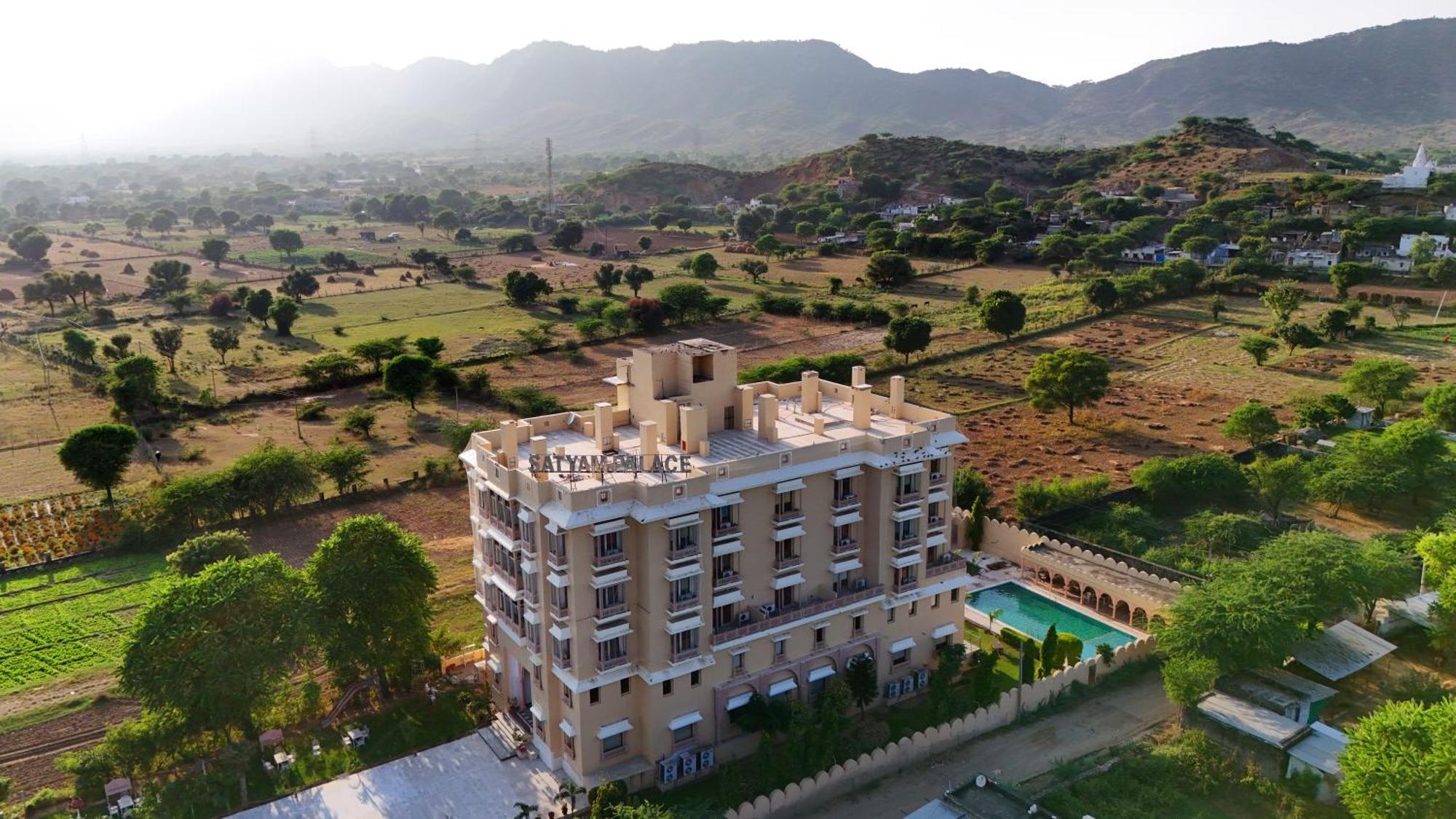 Satyam Palace Resort Pushkar Ngoại thất bức ảnh